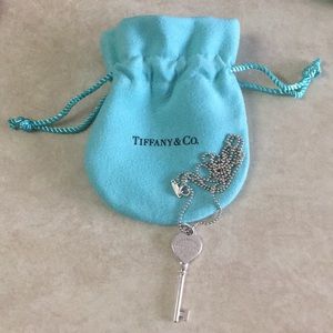 Tiffany silver necklace and pendant